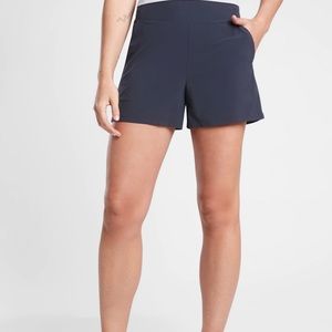Athleta Brooklyn Shorts - size 6 EUC